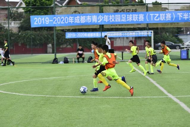 活塞遭遇18比2攻击潮，马克西与詹姆斯联合缩小分差至5分